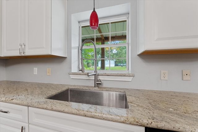 9250 County Road 302, Plantersville, TX 77363