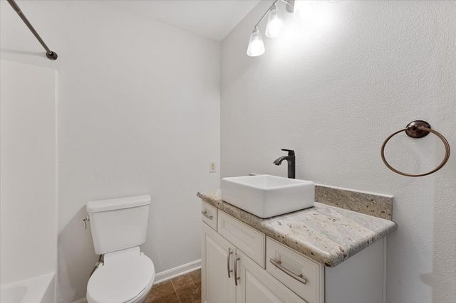 9250 County Road 302, Plantersville, TX 77363