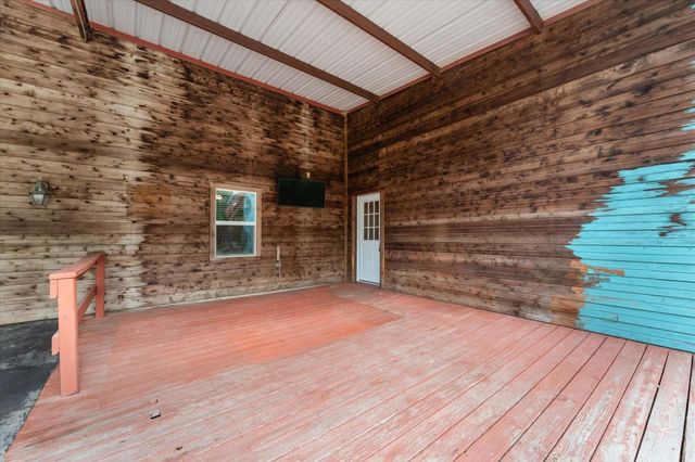 9250 County Road 302, Plantersville, TX 77363