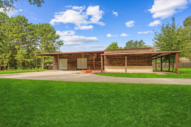 9250 County Road 302, Plantersville, TX 77363