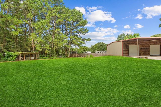 9250 County Road 302, Plantersville, TX 77363