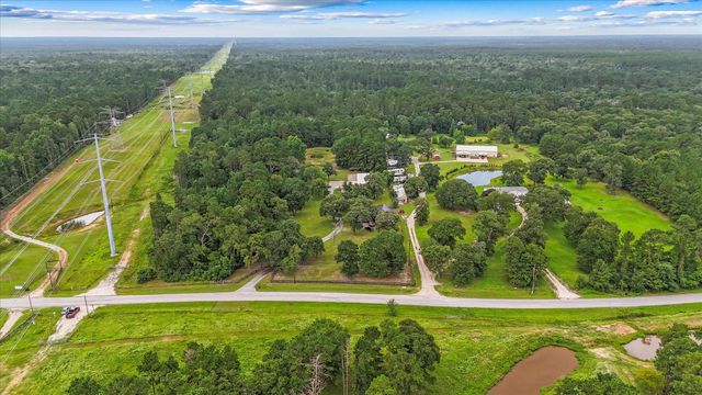 9250 County Road 302, Plantersville, TX 77363