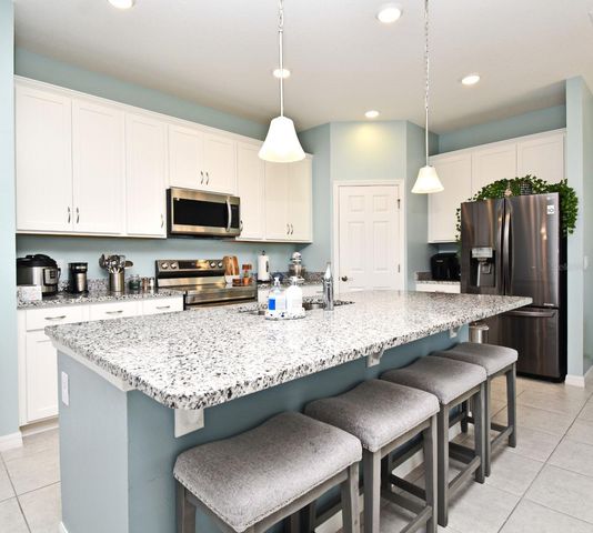 33291 REMBRANDT LANE, Sorrento, FL 32776