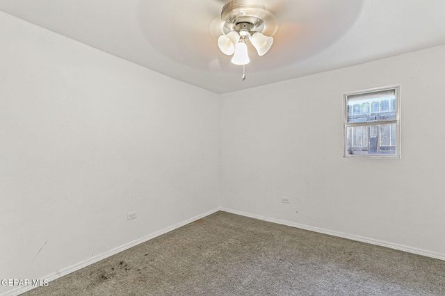 218 NW I AVE, Fabens, TX 79838