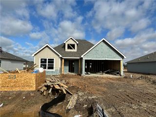 521 Harvest Lake Drive, Snook, TX 77878