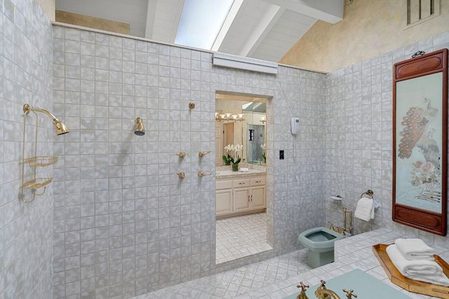 23 Riverbank Pl, Carmichael, CA 95608