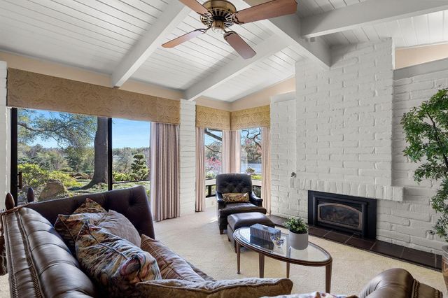 23 Riverbank Pl, Carmichael, CA 95608