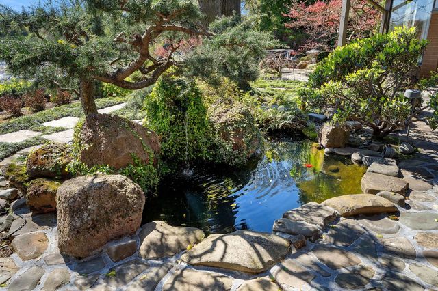 23 Riverbank Pl, Carmichael, CA 95608