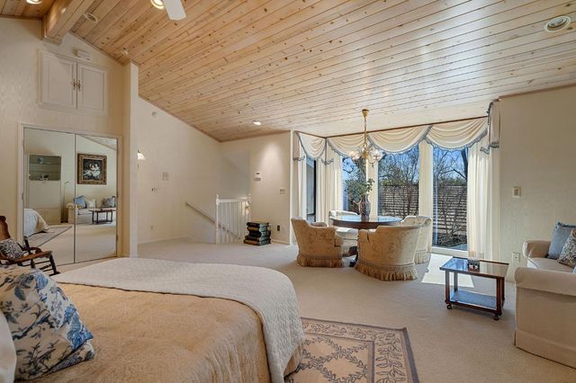 23 Riverbank Pl, Carmichael, CA 95608