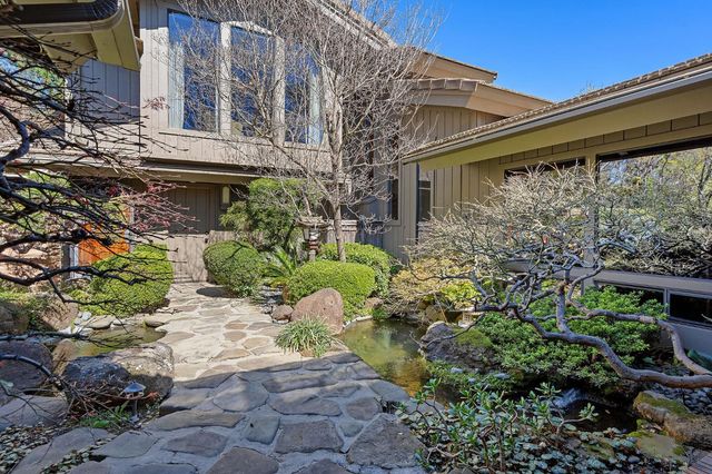 23 Riverbank Pl, Carmichael, CA 95608