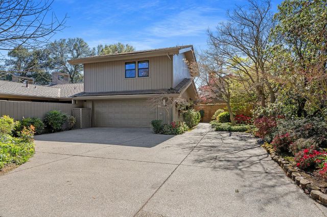 23 Riverbank Pl, Carmichael, CA 95608