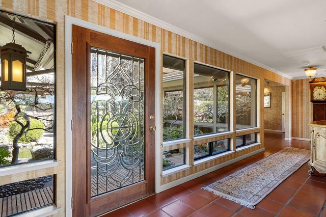 23 Riverbank Pl, Carmichael, CA 95608