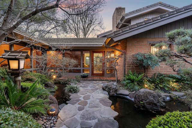 23 Riverbank Pl, Carmichael, CA 95608