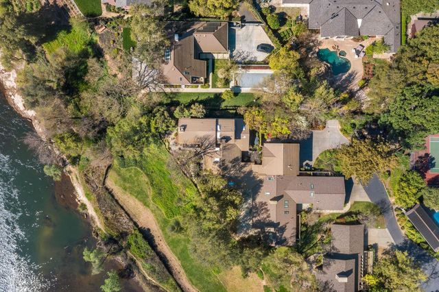 23 Riverbank Pl, Carmichael, CA 95608