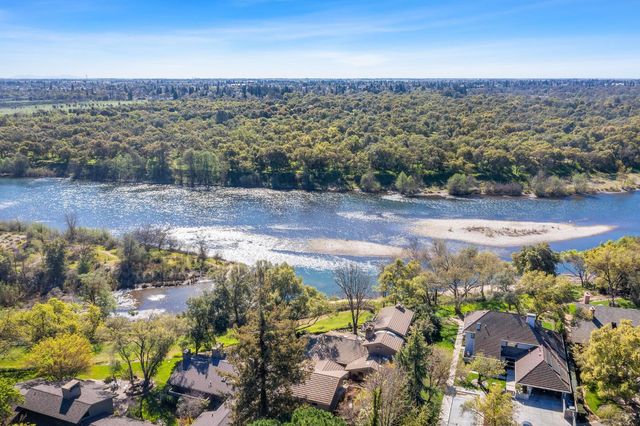 23 Riverbank Pl, Carmichael, CA 95608