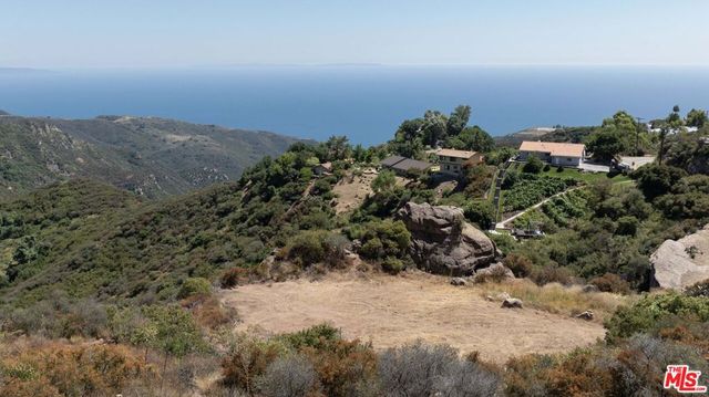 24020 Hovenweep Lane, Malibu, CA 90265