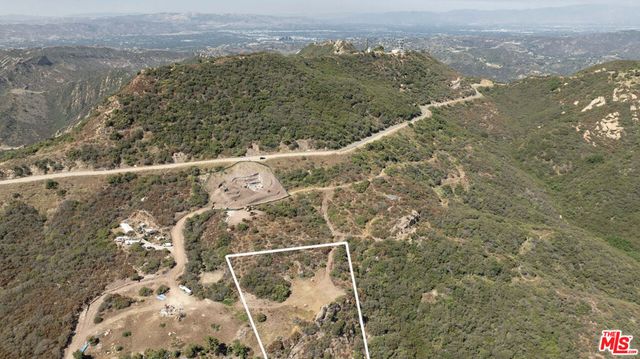 24020 Hovenweep Lane, Malibu, CA 90265