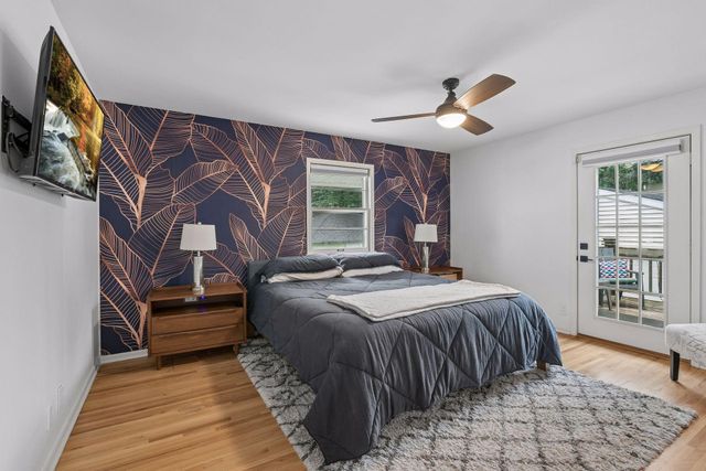 145 Rustic Lodge W, Minneapolis, MN 55419