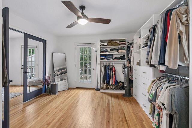 145 Rustic Lodge W, Minneapolis, MN 55419