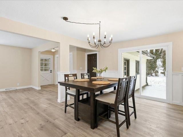 4135 KENNEDY CIRCLE, Richfield, WI 53017