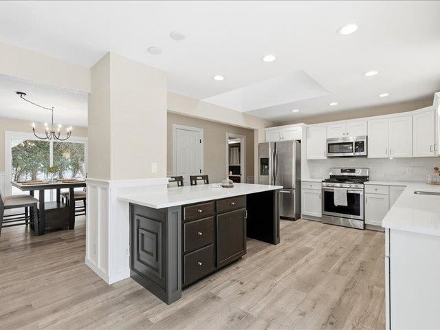 4135 KENNEDY CIRCLE, Richfield, WI 53017