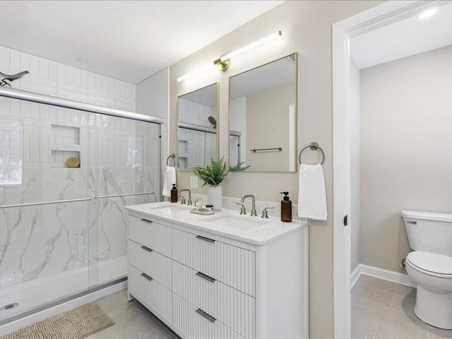 4135 KENNEDY CIRCLE, Richfield, WI 53017