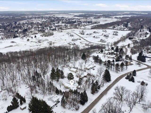 4135 KENNEDY CIRCLE, Richfield, WI 53017