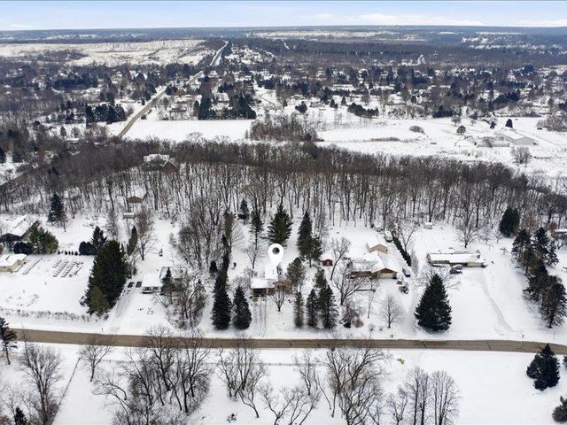 4135 KENNEDY CIRCLE, Richfield, WI 53017