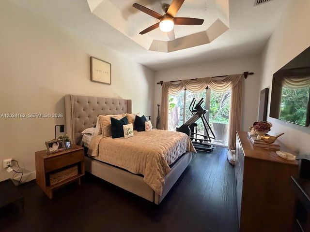 10900 NW 72nd St ., Doral, FL 33178