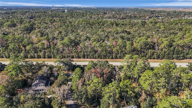 135 Marsh Harbor Drive S, Savannah, GA 31410