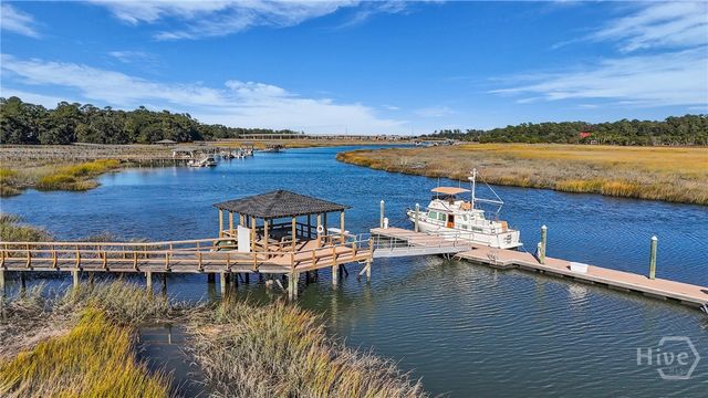 135 Marsh Harbor Drive S, Savannah, GA 31410