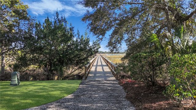 135 Marsh Harbor Drive S, Savannah, GA 31410