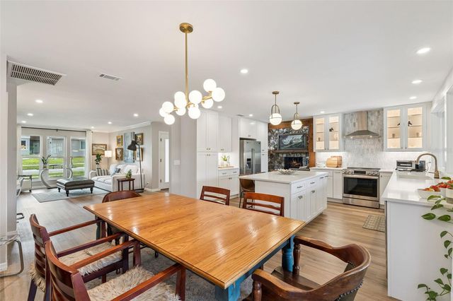 129 LAUREL OAK DRIVE, Longwood, FL 32779