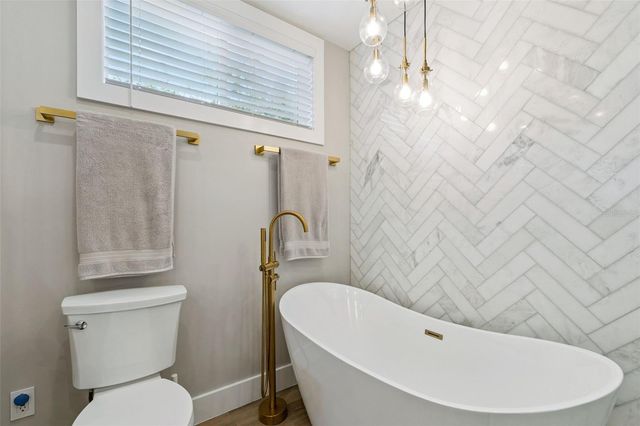 129 LAUREL OAK DRIVE, Longwood, FL 32779