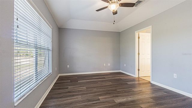 11048 MOSHIE LANE, San Antonio, FL 33576