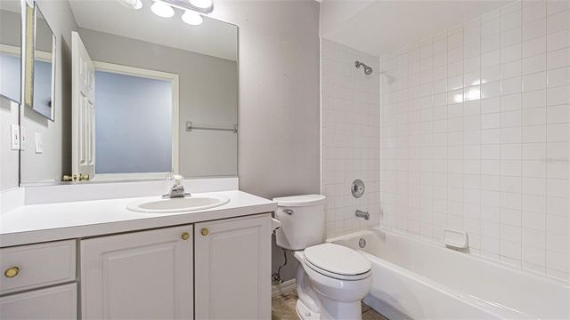 11048 MOSHIE LANE, San Antonio, FL 33576