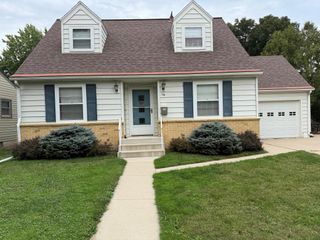 16 Bruce Court, Mankato, MN 56001