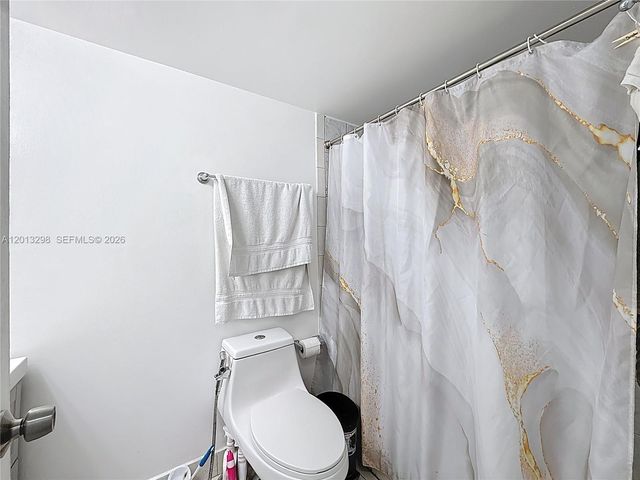 2751 Taft St 304, Hollywood, FL 33020