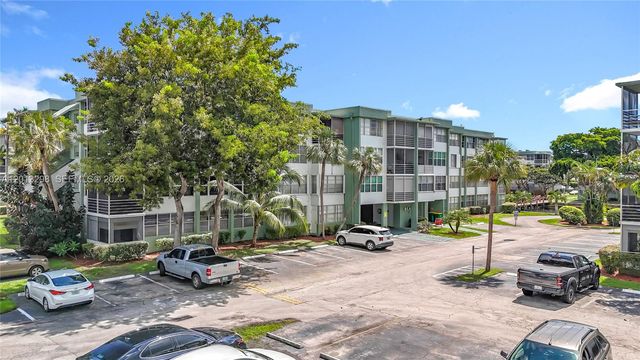 2751 Taft St 304, Hollywood, FL 33020