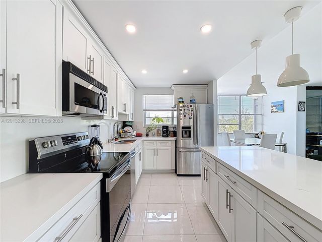 2751 Taft St 304, Hollywood, FL 33020