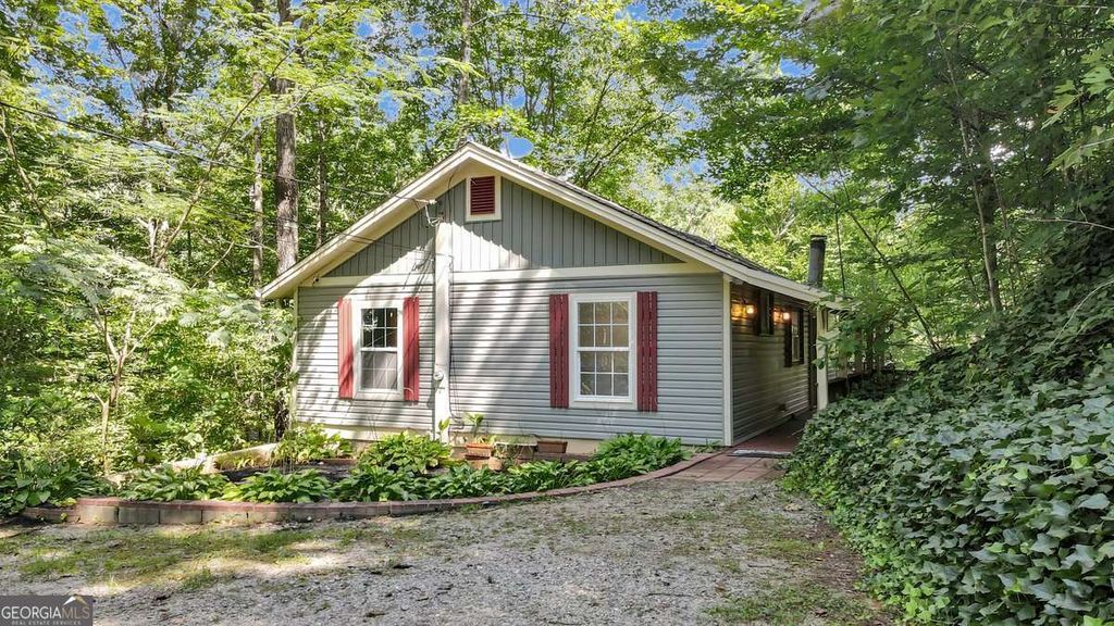 126 Silver Fox Drive, Dawsonville, GA 30534