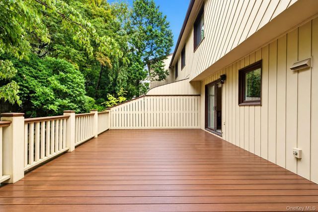 14 Dakota Court, Suffern, NY 10901