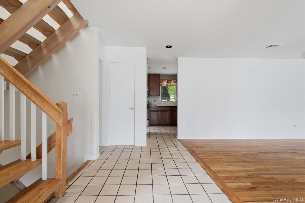 14 Dakota Court, Suffern, NY 10901 — photo 3