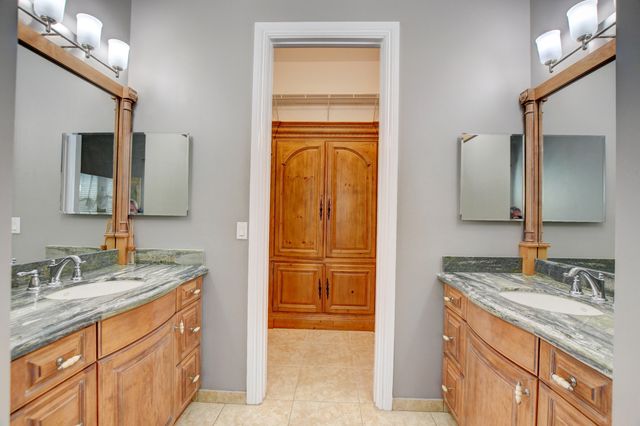 8197 NW 107th Lane, Parkland, FL 33076