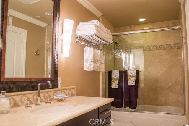 200 Paris Lane 109, Newport Beach, CA 92663