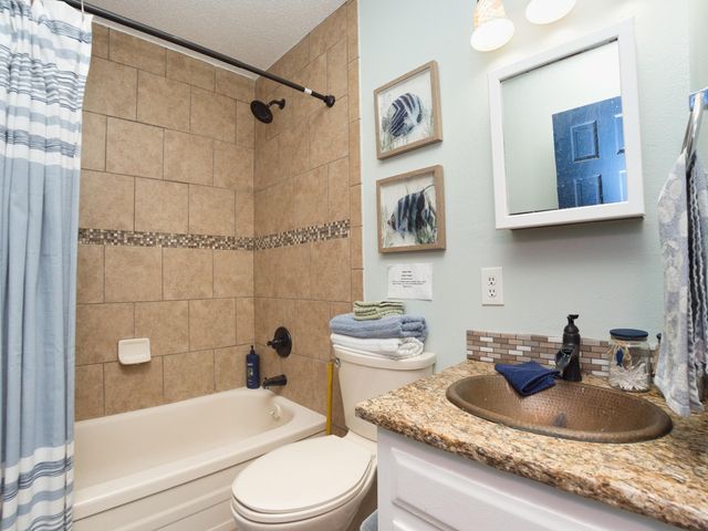 60854 E 254 Road, Grove, OK 74344