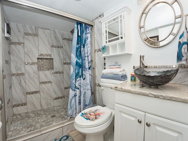 60854 E 254 Road, Grove, OK 74344