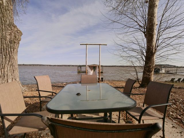 60854 E 254 Road, Grove, OK 74344