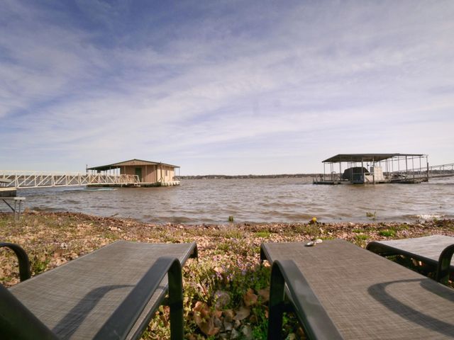 60854 E 254 Road, Grove, OK 74344