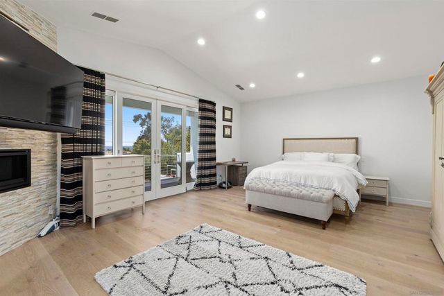 3325 Caminito Daniella, Del Mar, CA 92014